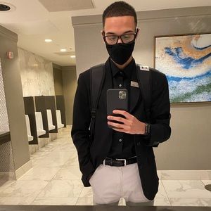 Meet your Posher, Robert